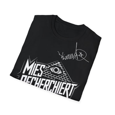 Mies recherchiert T-Shirt